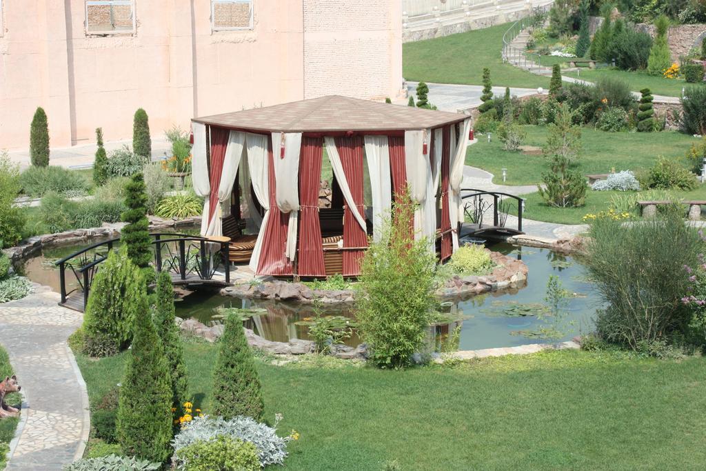Advantage Hotel Samarkand Exterior foto