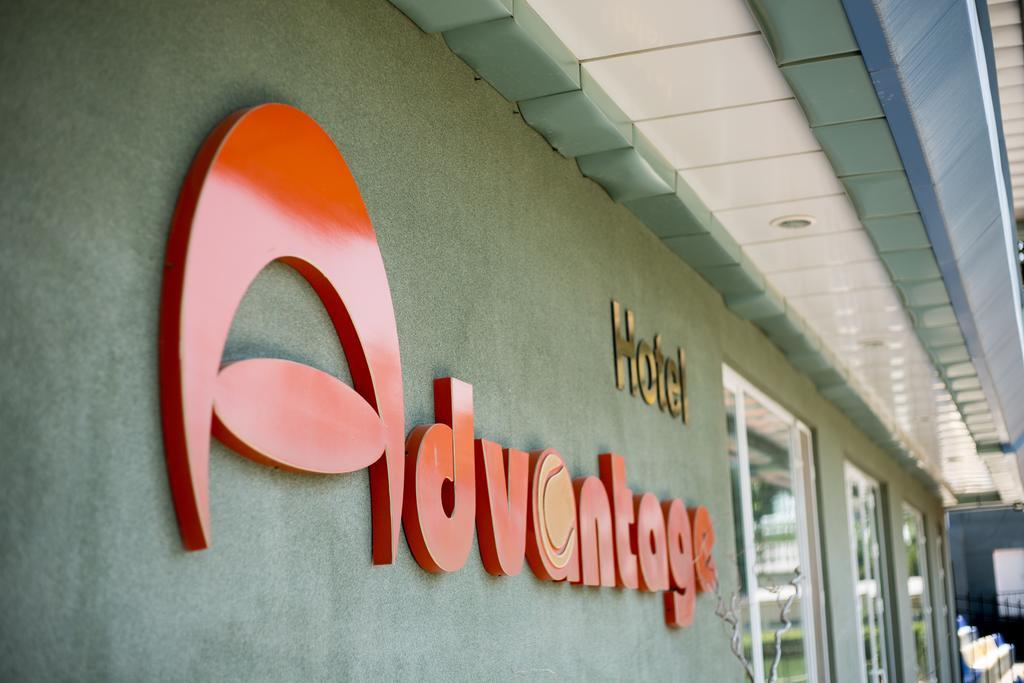 Advantage Hotel Samarkand Exterior foto